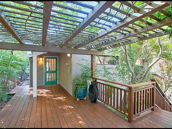 5th image of 2222 Ocean St