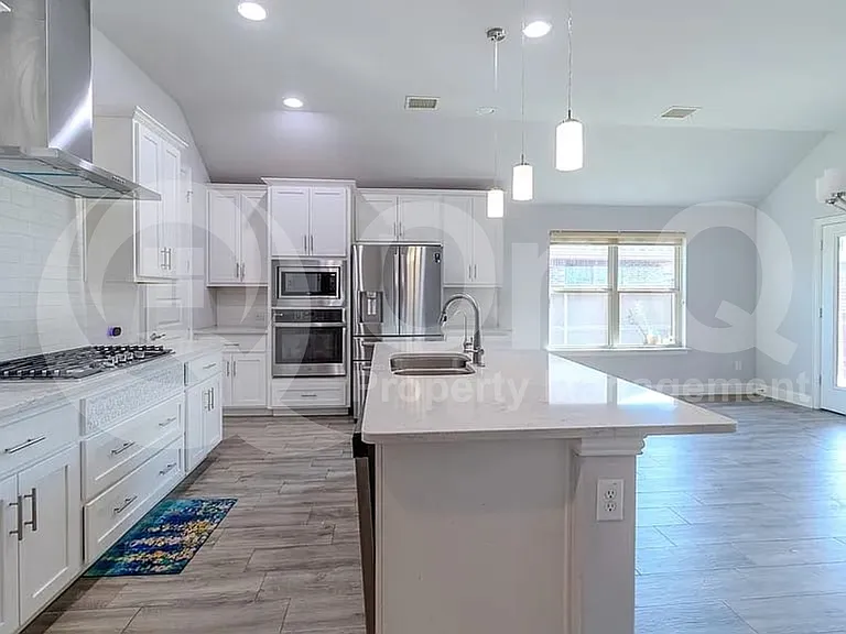 3215 Mattie Grey Ln — Photo 8