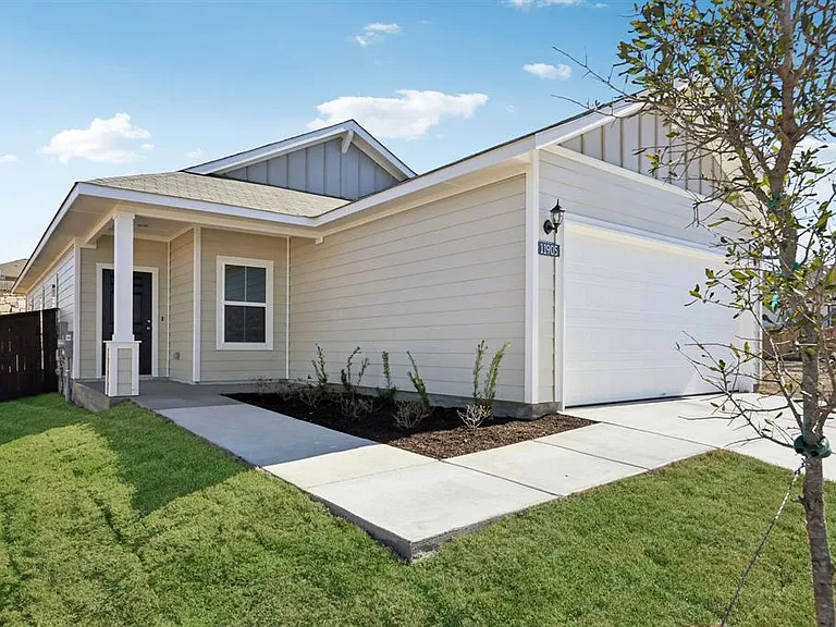 11905 Murano Dr — Photo 3