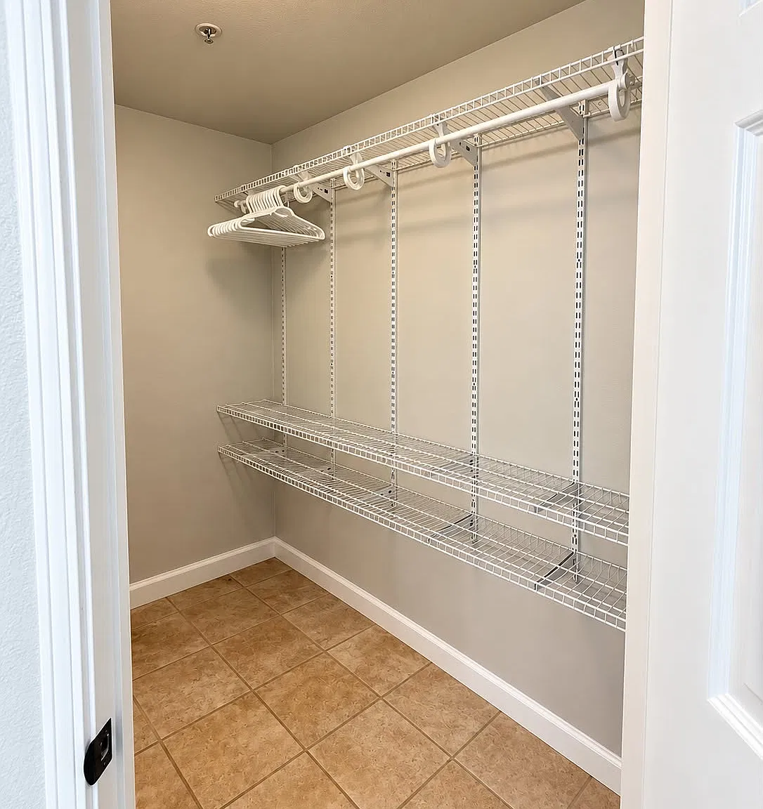 3 bed, 2.5 bath, 1742 sqft, $1,650 — Photo 3