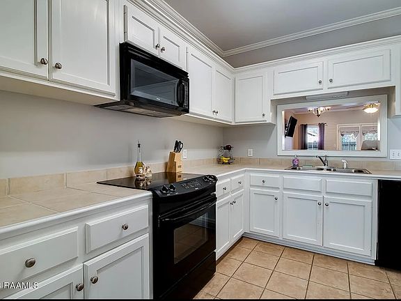 4th image of 120 Judice Meadows Ln