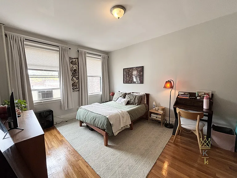 175 Harvard St #3 — Photo 2