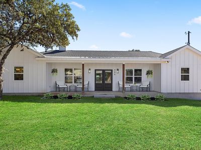 906 10th Street, Blanco, TX, 78606