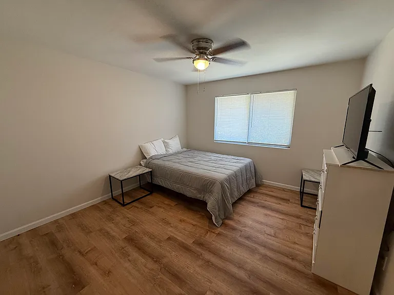 801 N Ann St #10 — Photo 17