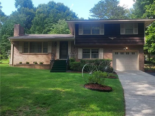 107 Lakeshead Dr, Williamsburg, VA 23185