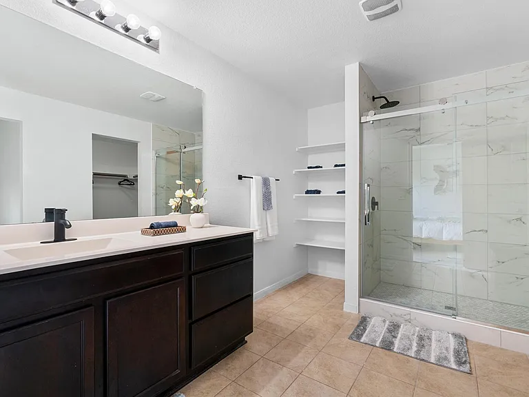 5729 Montrelia Dr — Photo 26