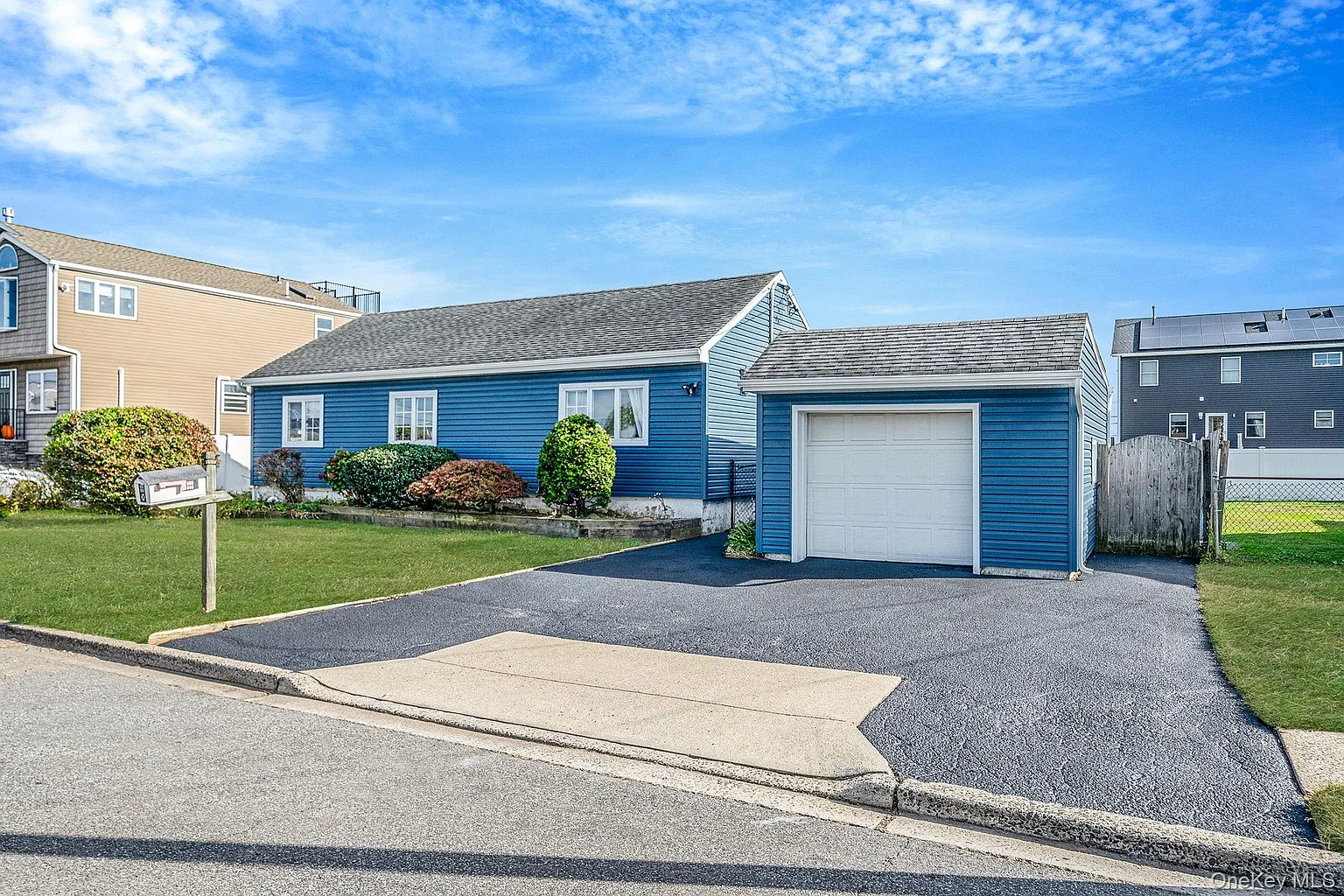 33 E Seacrest Ave photo 1