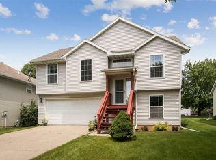 2025 13th St, Coralville, IA 52241