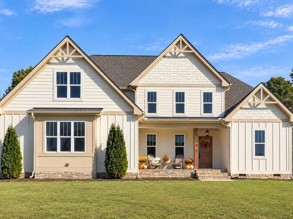 224 Lambert Ln, Fuquay Varina, NC 27526