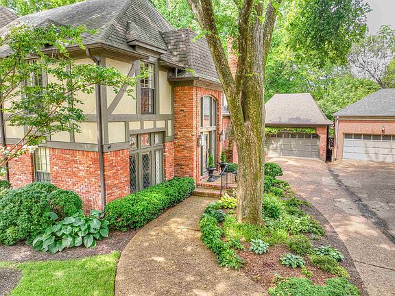 2nd image of 253 Windover Grove Dr