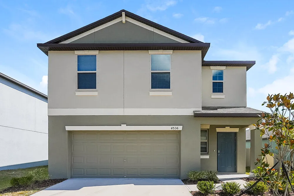 4 bed, 2.5 bath, 1914 sqft, $2,255 — Photo 1