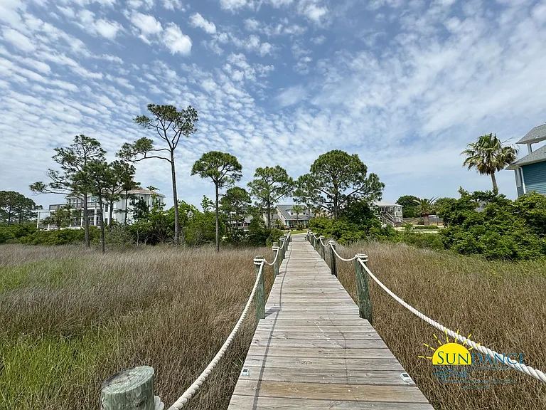 109 Long Pointe Dr — Photo 43