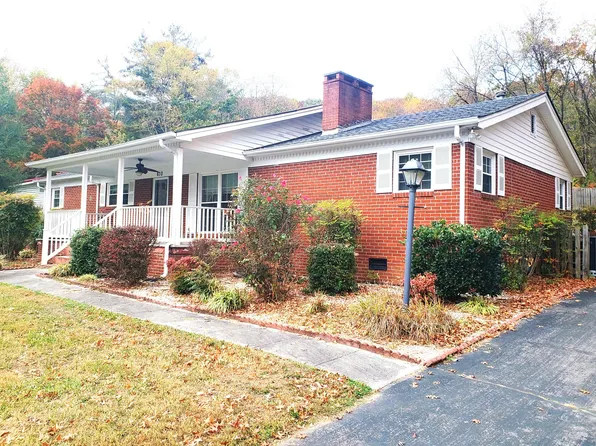 610 Maple Ln, Rogersville, TN 37857