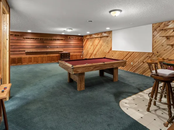 506 5th St, Wyndmere, ND 58081