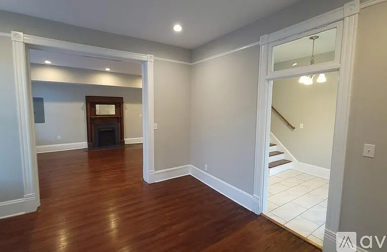 1319 Harrison St — Photo 5