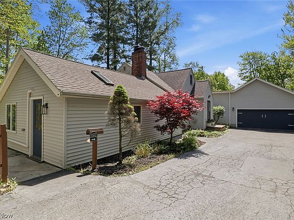 2nd image of 8977 Cedar Rd