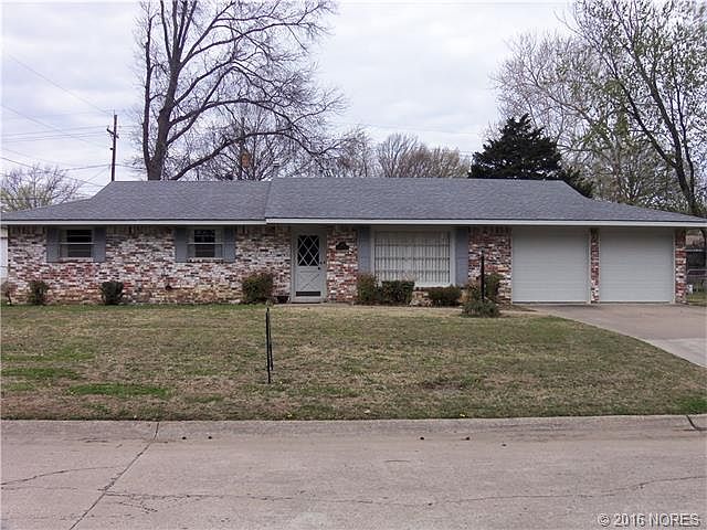 1609876
