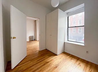 Rented by Kahen Properties