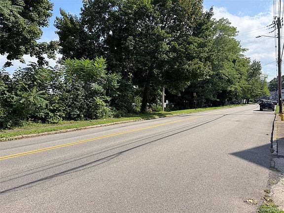 4th image of 93 Fowler Avenue