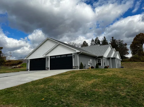 79 Heybert Dr #79, Blairsville, PA 15717