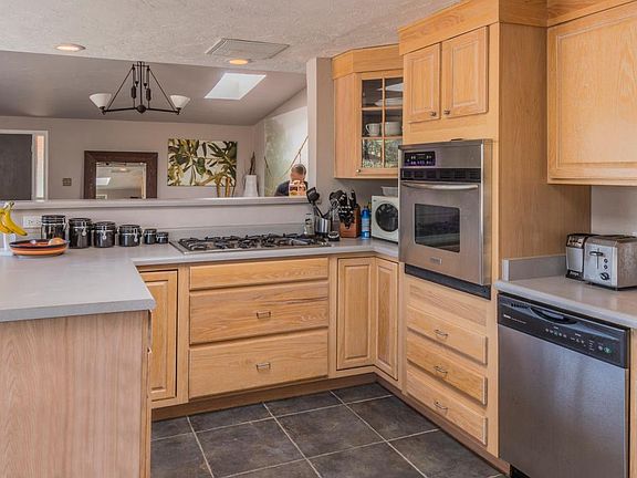 Kitchen Newly Remodeled