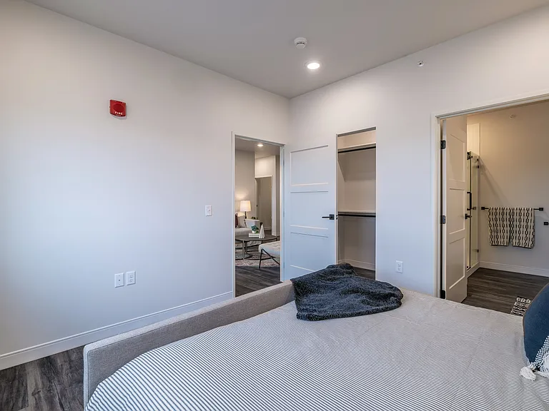 Confluence Apartments — Photo 21