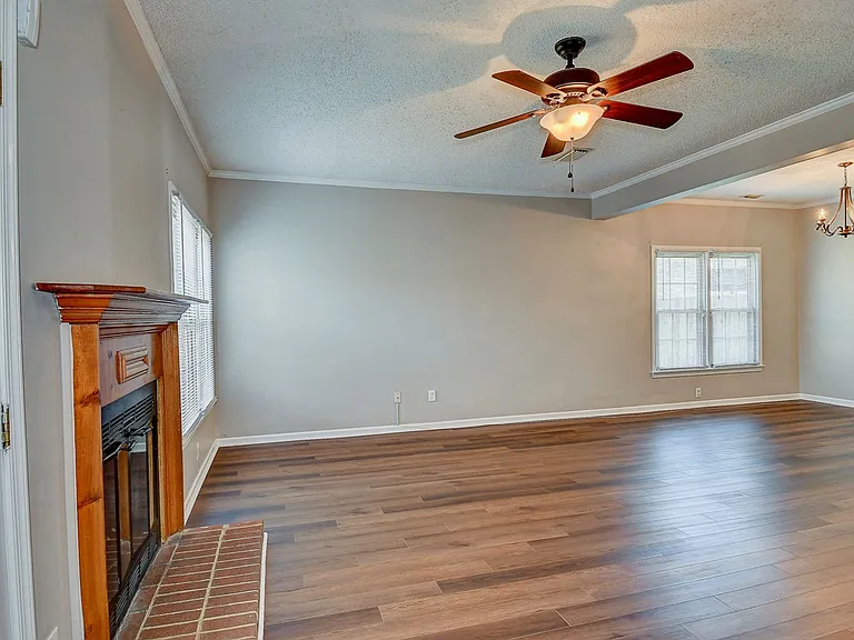 4206 Minnard Ct — Photo 12