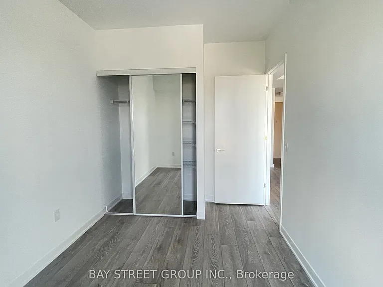 10 Oak St #902 — Photo 11