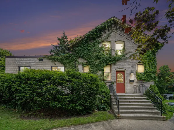 801 Portage Ave, Three Rivers, MI 49093