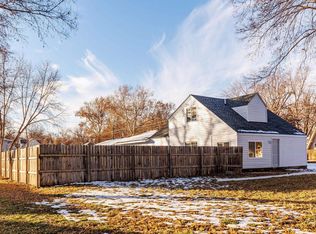 115 Spruce St, Wamego, KS 66547