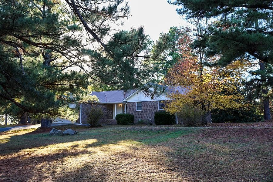 1st image of 498 Old Fort Rd