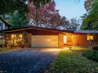 2810 Waunona Way, Madison, WI 53713