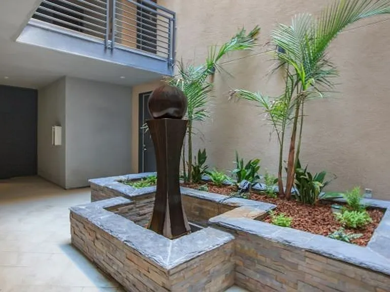 Serenity NoHo — Photo 1