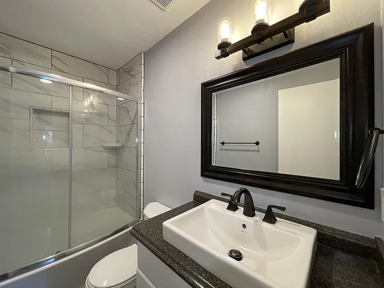 1 Carson St #B — Photo 10