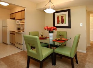 316 Valley Stream Dr, Newark, DE 19702