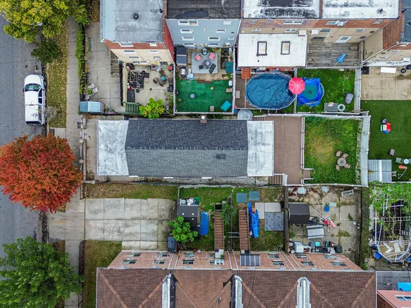 2738 Miles Avenue image 21 of 28