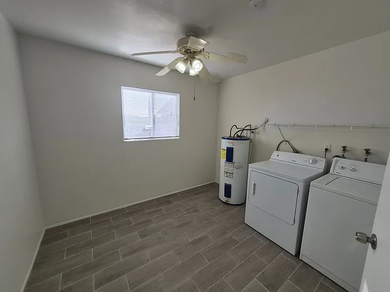 2668 S Madison Ave — Photo 14