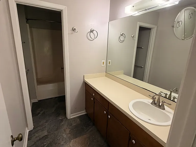 407 Boehle St — Photo 5