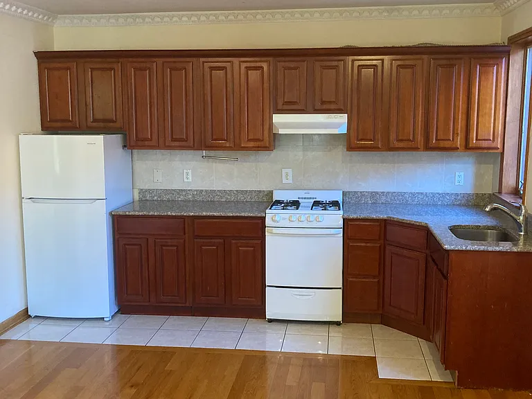 Jewel Ave — Photo 3