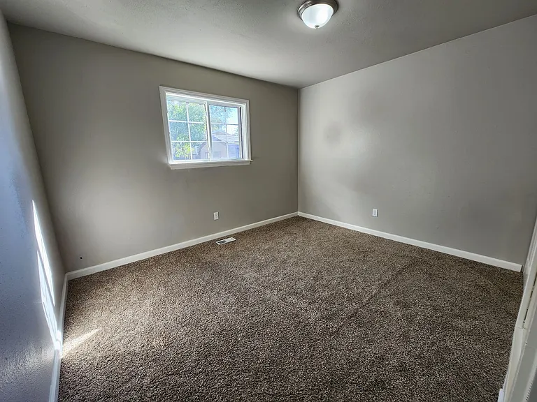 2874 Carmel Cir — Photo 10