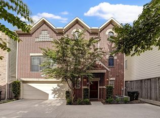 5838 Larkin St, Houston, TX 77007