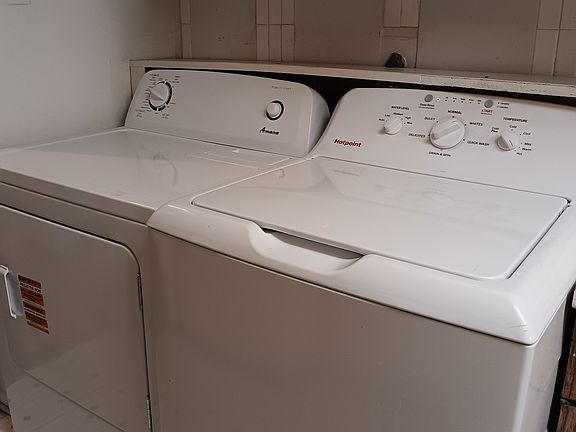 2nd image of 10218 Prince Pl