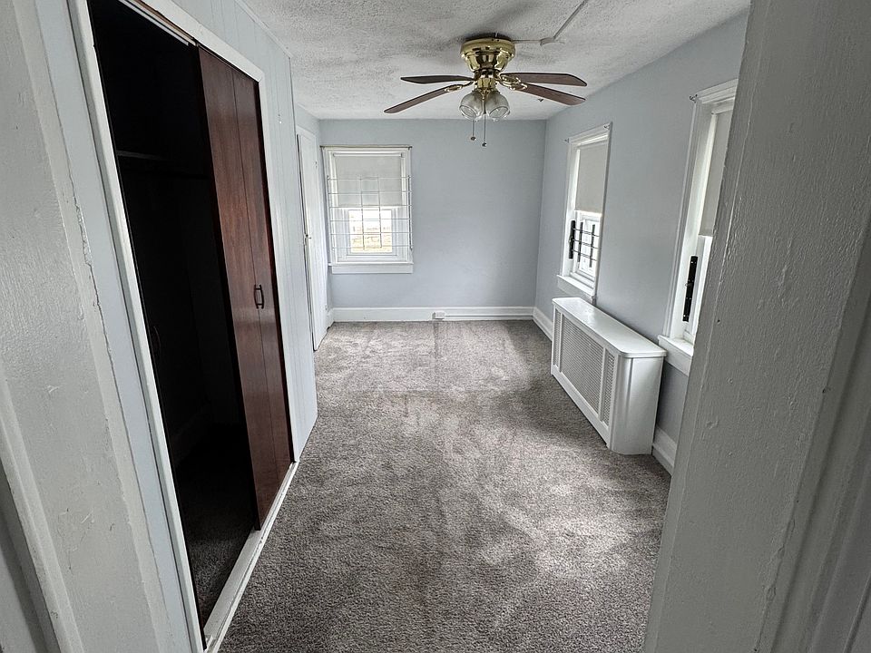 1st image of 8004 Frankford Ave