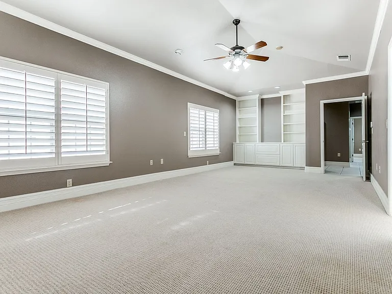 7897 Broadway #702 — Photo 14