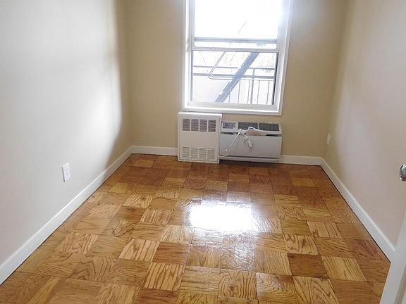 5th image of 19-10 Parsons Blvd #H4
