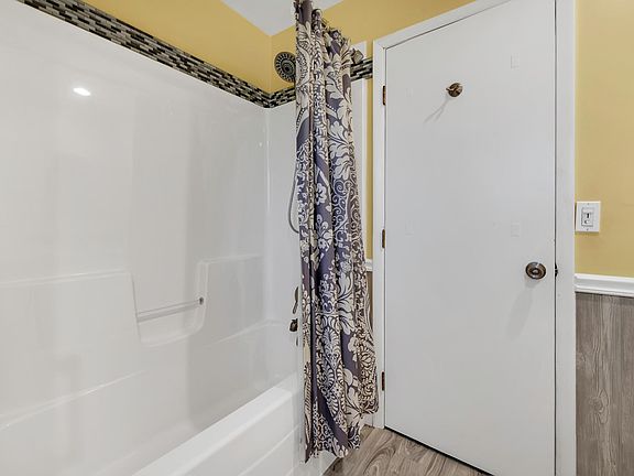 5th image of 31991 Staman Ct