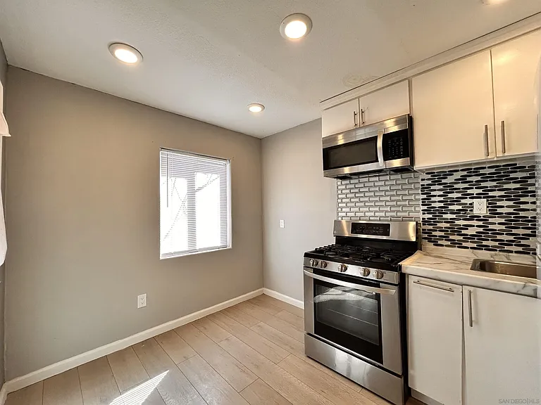 209 E Orange Ave — Photo 5