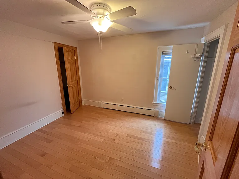 151 Eagle St — Photo 16