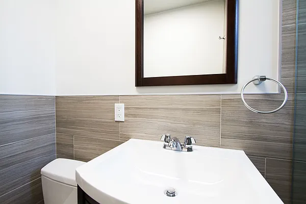 Rented by TheRealEstateCompany.com LLC | media 10