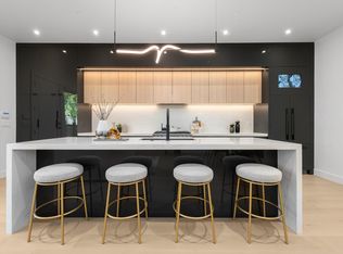 3232 W 38th Ave #1, Vancouver, BC V6N2X6